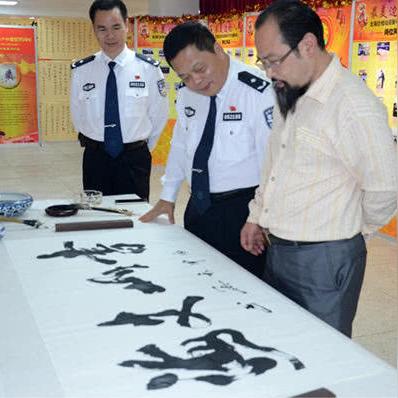 香港火凤凰论坛免费资料|独家资源分享助你成长_经典版HS.5.220